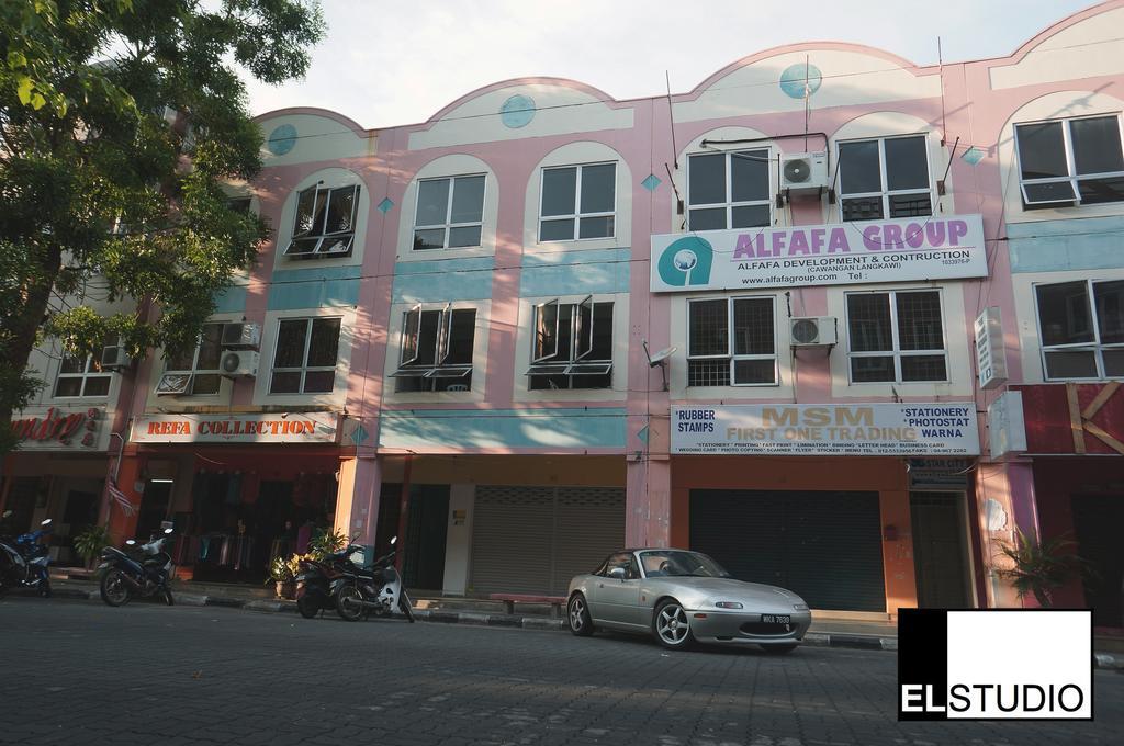 El Studio Kuah Exterior foto